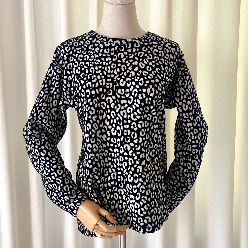 MICHAEL KORS | Black/White Leopard Print Long Sleeve Crew Neck Top | Small